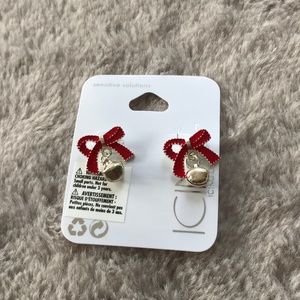 Christmas earrings- Icing - NWT